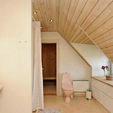 Four-bedroom Holiday In Blavand 54 * Oksbol (Syddanmark)
