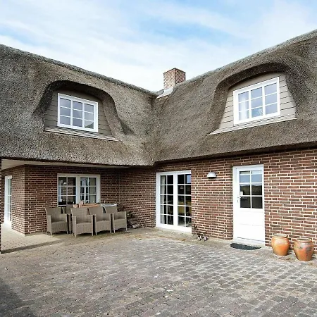Holiday home Four-bedroom Holiday In Blavand 54