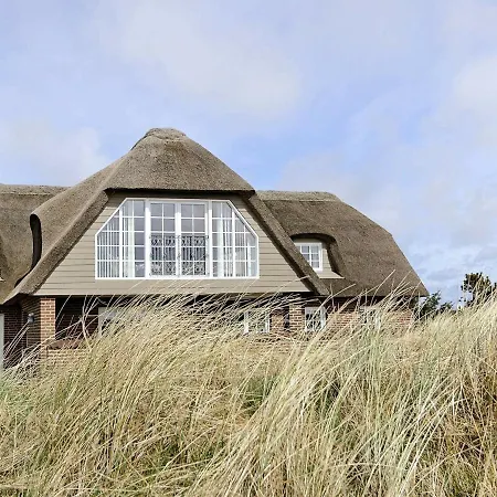 Holiday home Four-bedroom Holiday In Blavand 54 Oksbol (Syddanmark)